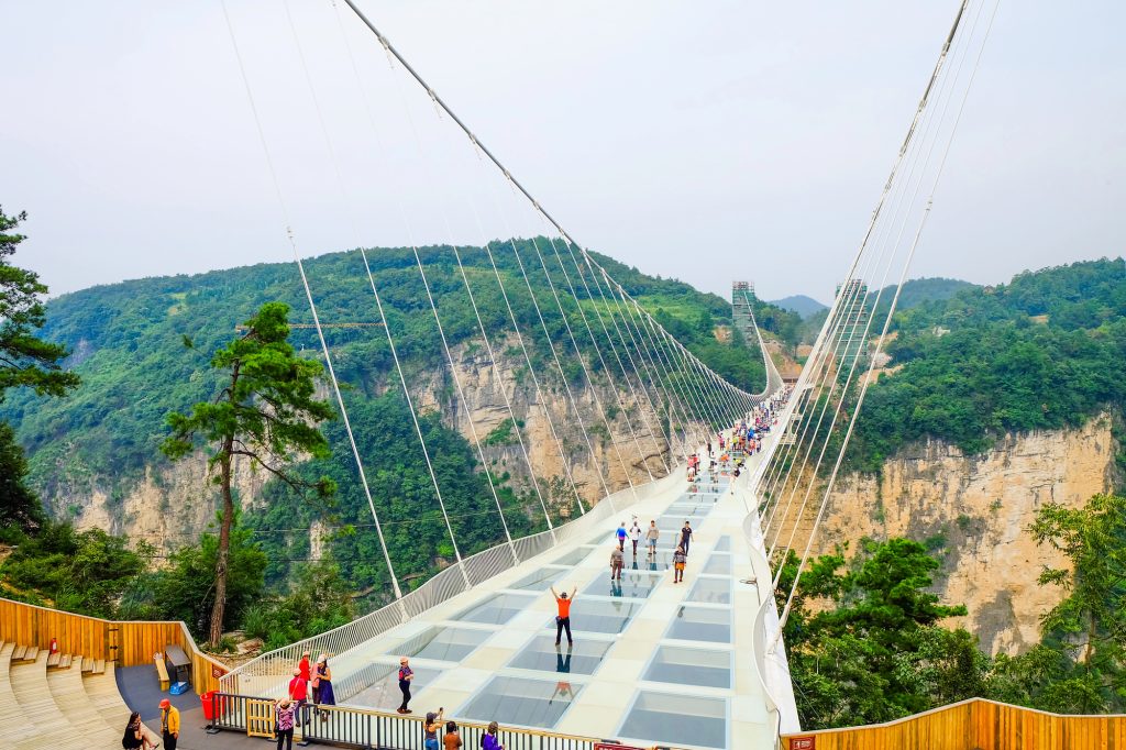 De glazen brug van Zhangjiajie